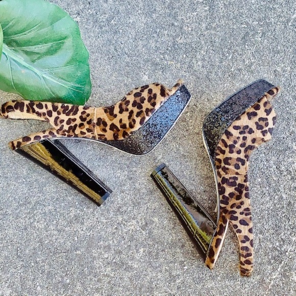 Rouge! Shoes - ROUGE Leopard Print Sling Back Platform Sandals